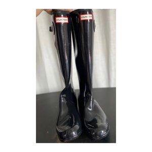 HUNTER rain boots